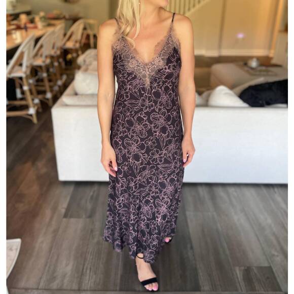 AUREUM Dresses & Skirts - NEW AUREUM lace trim slip dress in black/dusty rose floral